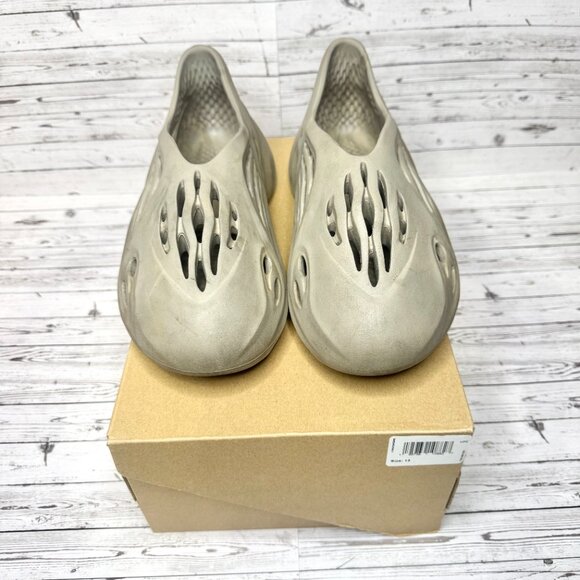 Adidas Yeezy foam runner ‘Stone Sage’ | Size 13M - Picture 7 of 8